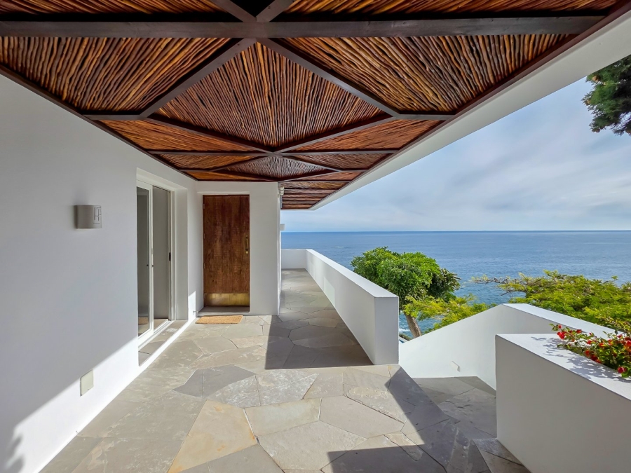 To Let 7 Bedroom Property for Rent in Bantry Bay Western Cape